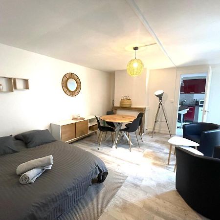 Le Victor Hugo Apartment Besancon Ngoại thất bức ảnh