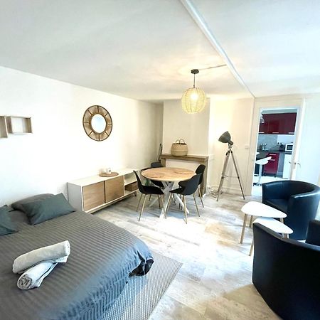 Le Victor Hugo Apartment Besancon Ngoại thất bức ảnh